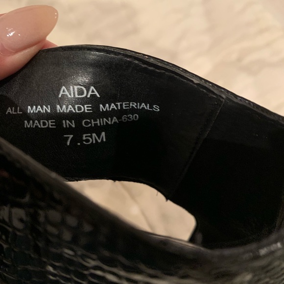 Black house white market heels - Picture 4 of 5